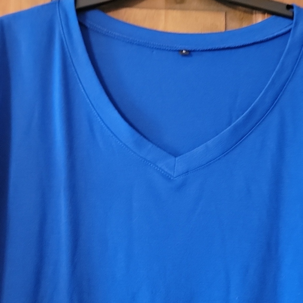 Amazon tee - Picture 3 of 5